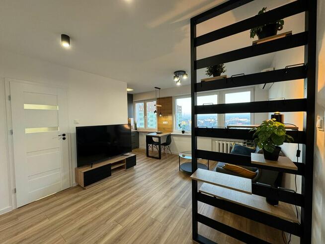 Umeblowane 32m2 po remoncie, klimatyzacja i AGD, 2 pokoje