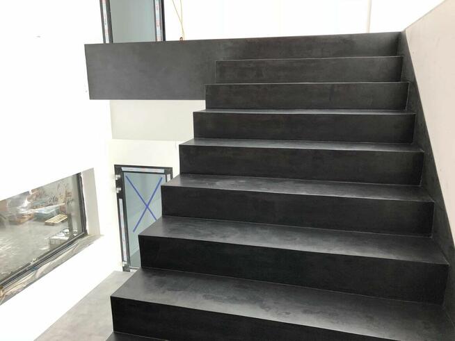 mikrocement podłoga, schody, ściany