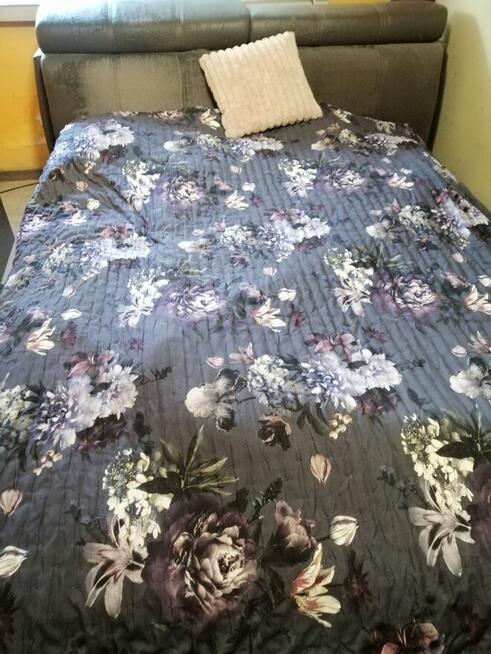 Sprzedam łóżko sypialniane