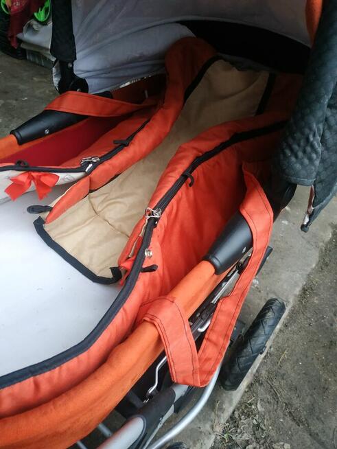 Sprzedam wózek z spacerówką