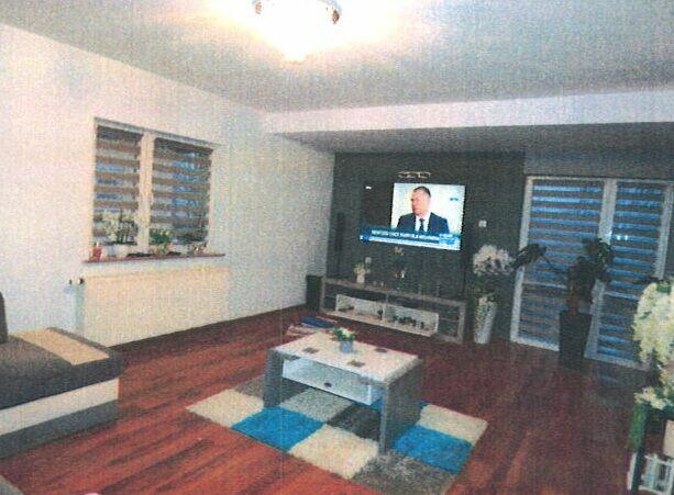 Syndyk sprzeda ½ udziału w zabudowanej nieruchomości w Głowi