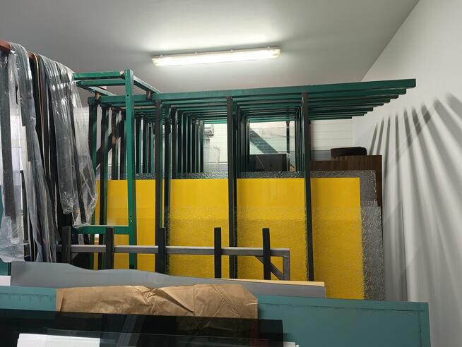 Magazyn szufladowy na szkło