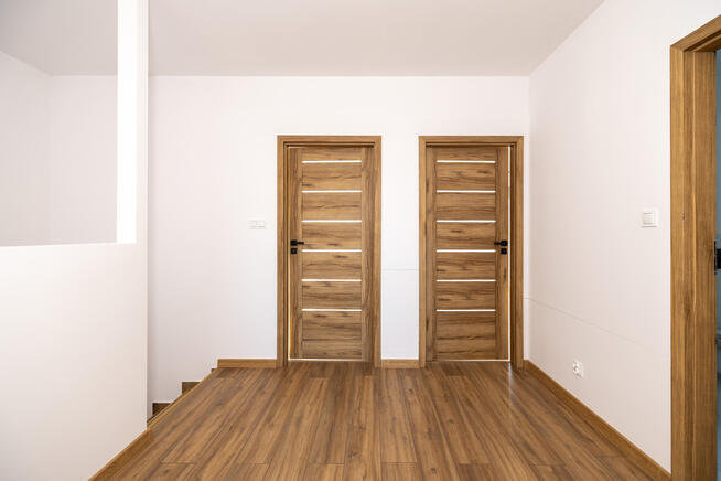 Dom do wynajęcia - Garaż -Domasław