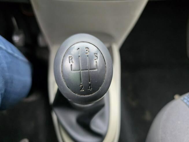 Renault Twingo 1.2 Beznyna 58 KM, Klimatyzacja, Dwa Klucze, Isofix, Metalik