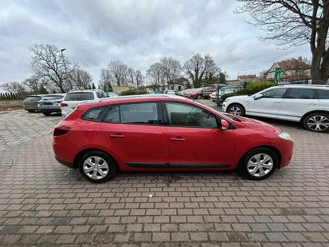 Renault Megane zarejestrowany bezwypadkowy nawigacja klimatyzacja benzyna