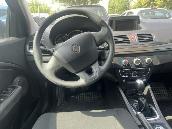 Renault Megane zarejestrowany bezwypadkowy nawigacja klimatyzacja benzyna