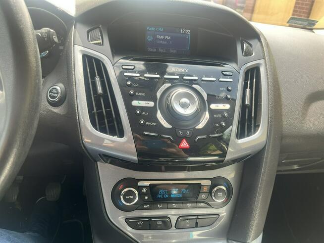 Ford Focus 1.6 benzyna 150 KM bogate wyposażenie