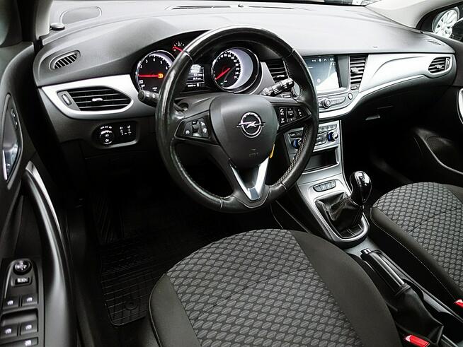 Opel Astra FullLed+NAVI+Kamera+PODGRZE. Kier.+Fotele GWAR. 1WŁ. KRAJ BEZWYP F23%