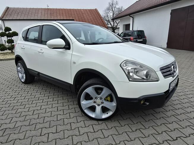 Nissan Qashqai 1,6Benz. Navi.Alu.Panorama Dach.DVD.Tempomat.Halogeny.Okazja