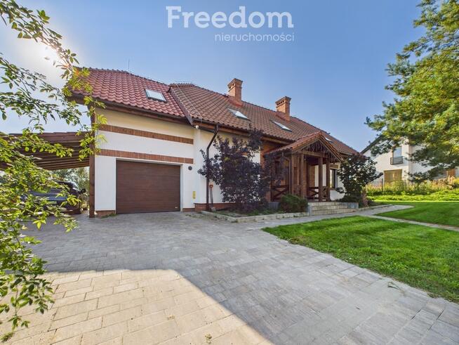 Atrakcyjny i przestronny dom w Wójtowie