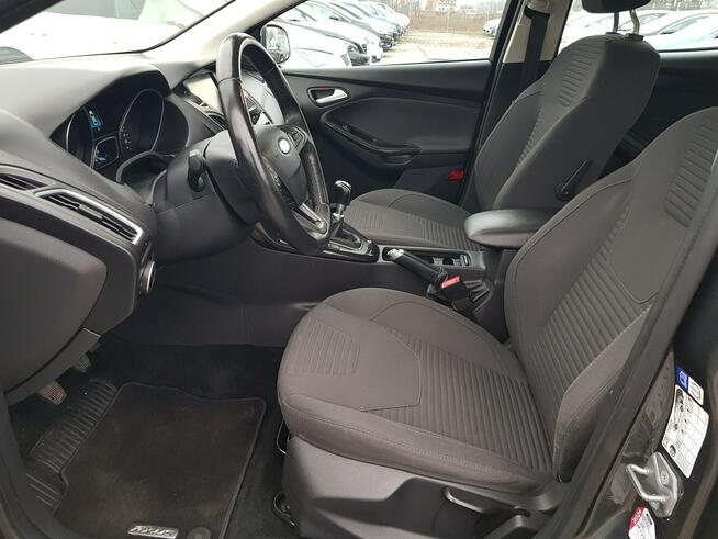 Ford Focus 1,5 Turbo Benzyna Xenony Nawigacja Zarejestrowany Gwarancja