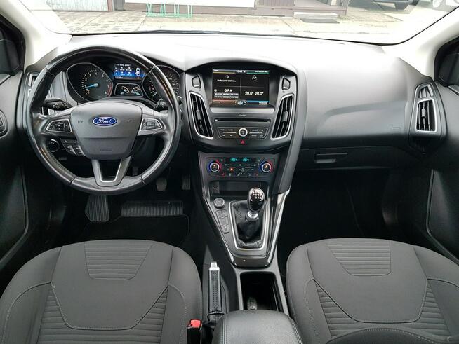 Ford Focus 1,5 Turbo Benzyna Xenony Nawigacja Zarejestrowany Gwarancja