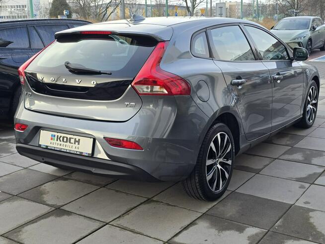 Volvo V40 T2 Momentum