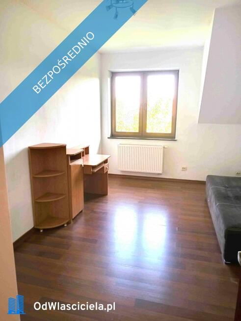 Duży dom z garażem na malowniczej działce 38a w Krzeszowicach