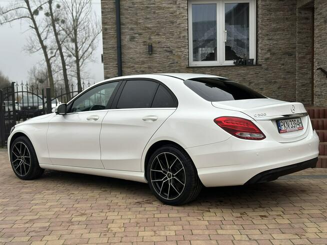 Mercedes C 200