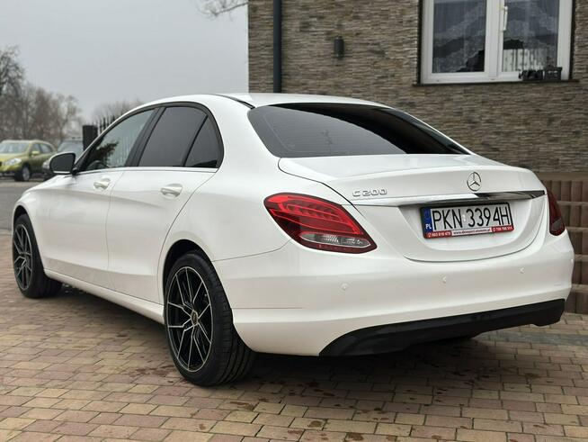Mercedes C 200