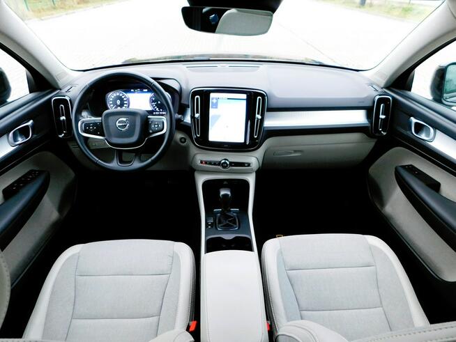 Volvo XC 40 z Gwarancją Beżowa Tpicerka Kamera Model 2021r