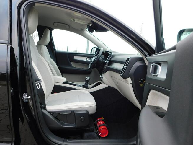 Volvo XC 40 z Gwarancją Beżowa Tpicerka Kamera Model 2021r