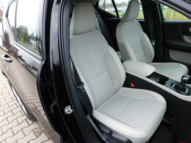 Volvo XC 40 z Gwarancją Beżowa Tpicerka Kamera Model 2021r