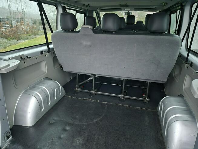 Renault Trafic LONG 9 osobowy PASANGER 115KM nadmuchy