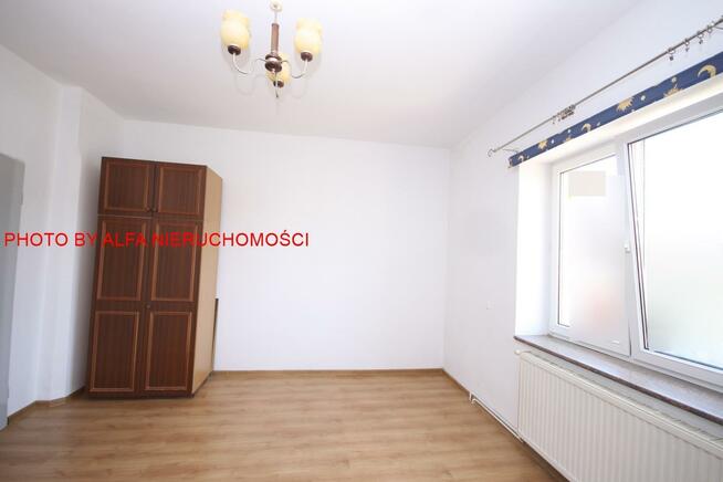 Mieszkanie Żarów, Mrowiny