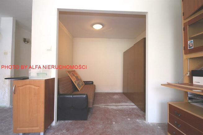 Mieszkanie Żarów, Mrowiny