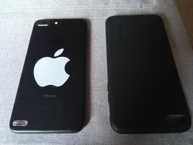 Sprzedam prywatny telefon iPhone 7,stan bdb czarny z pokrowc