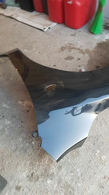 Błotnik przedni lewy przód Mazda 3 BL II 2009 - 2013