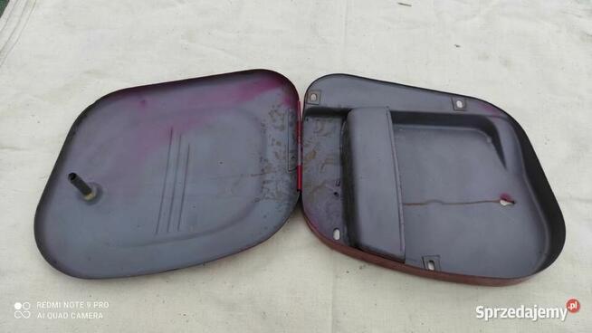 Puszka narzędziowa prawa Jawa Kiwaczka Panelka