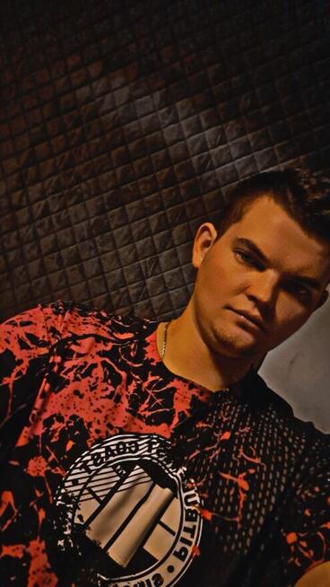 Mariusz. Zapozna fajną panią