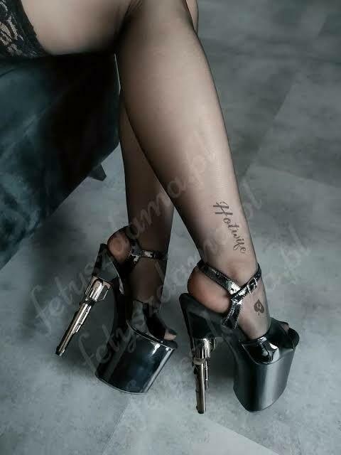 Długie rozmowy nocą pary( małżeństwa)