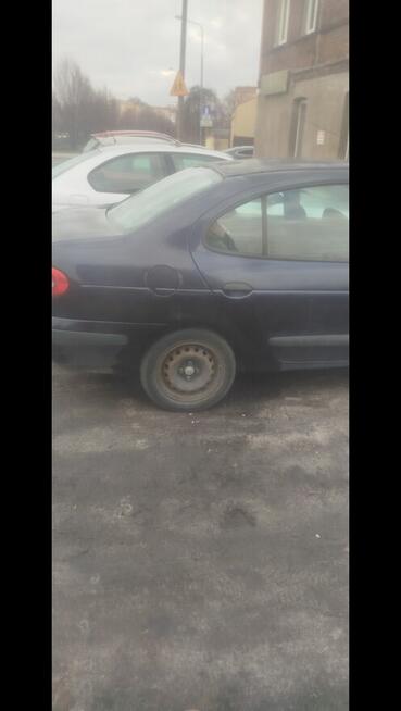 Reno megan clasic silnik 1.4 sprawne jeździ