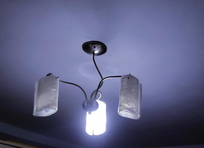 Sprzedam lampę wiszącą