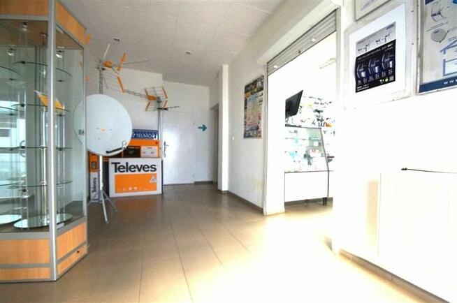 Lokal handlowy, sklep ścisłe centrum, ul. Leszno /Giermków