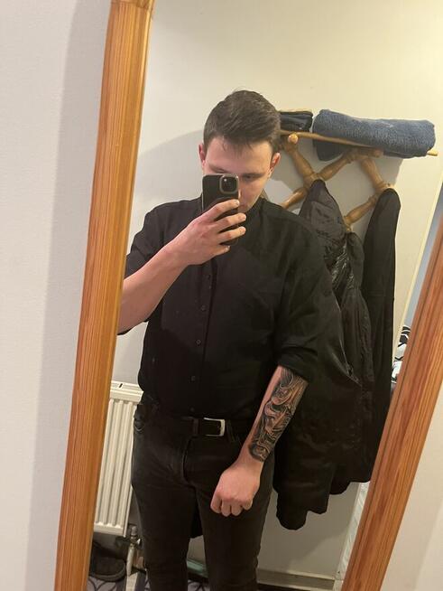 Młody szuka starszej pary