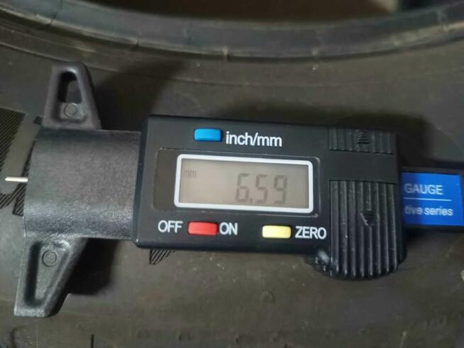 Opony letnie Continental. 215/60R18. DOT1924