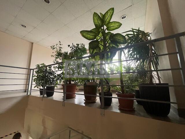 Bez okien , klimatyzacja , dostęp 24h , ochrona