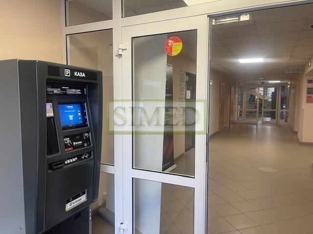 Bez okien , klimatyzacja , dostęp 24h , ochrona