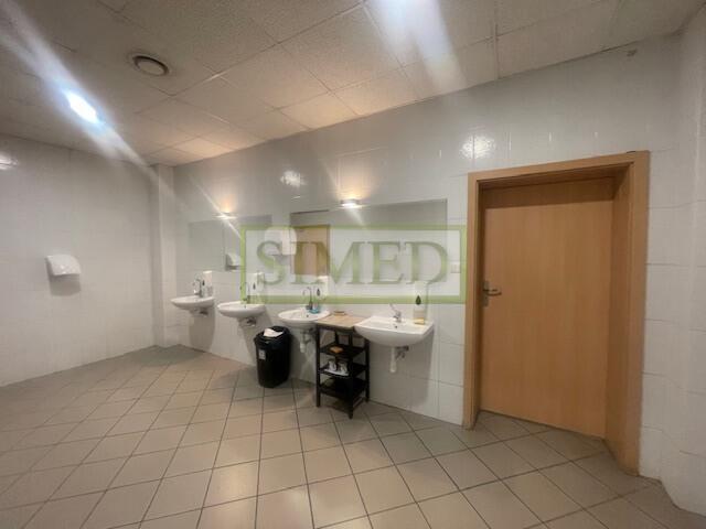 Bez okien , klimatyzacja , dostęp 24h , ochrona