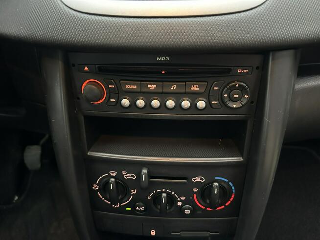 Peugeot 207 Oszczędna benzyna, klimatyzacja, isofix, niski przebieg, import Niemcy