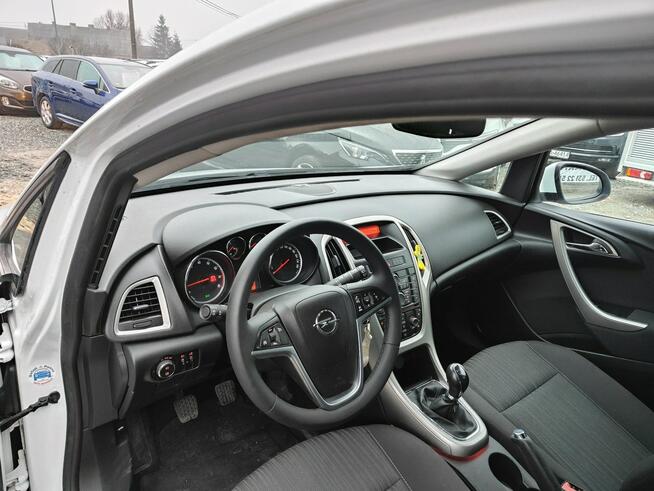 Opel Astra 1.6 Benzyna 115 KM Zarejestrowany Oryginalny Przebieg Serwisowany