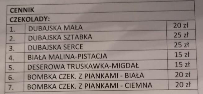 Czekolada dubajska, deserowa, biała, bombki z piankami