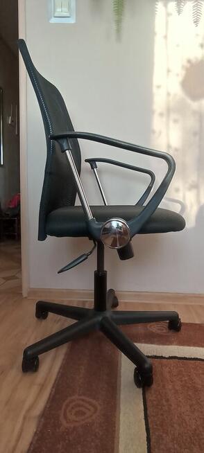 Sprzedam krzesło biurowe