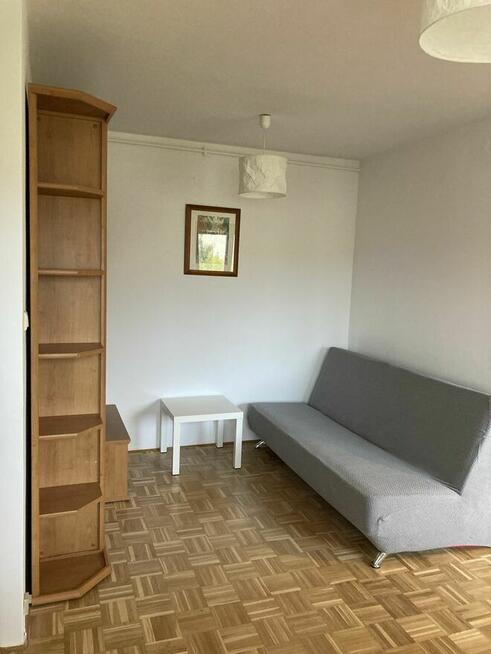 Przytulna kawalerka do wynajęcia na Kabatach