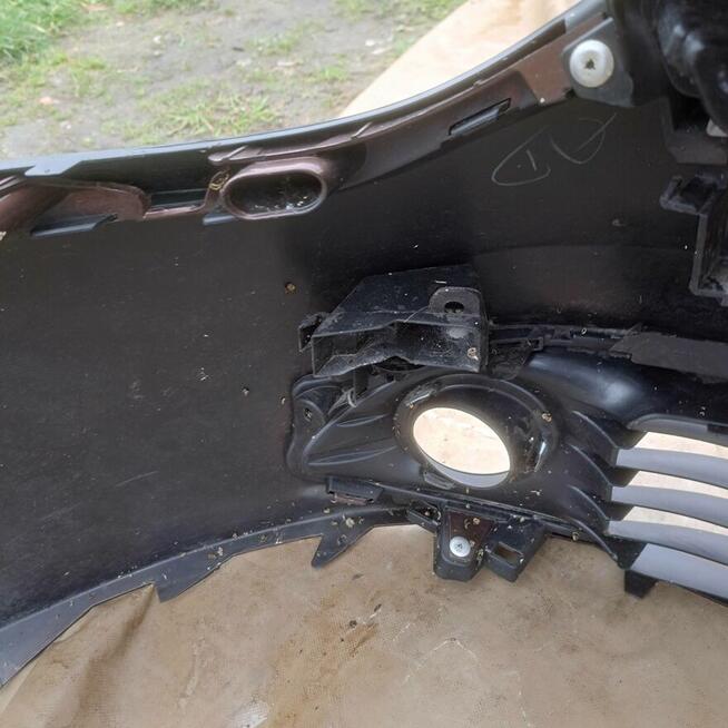 Renault Clio 4 IV zderzak przedni przód 620221112R