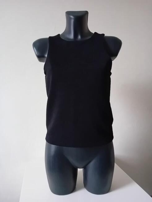 Czarna bluzka prazkowana