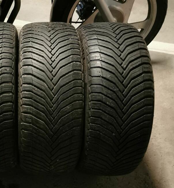 Michelin CrossClimate 2 225x45xR17