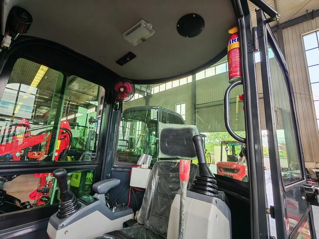 Koparka na gąsiennicach - W12