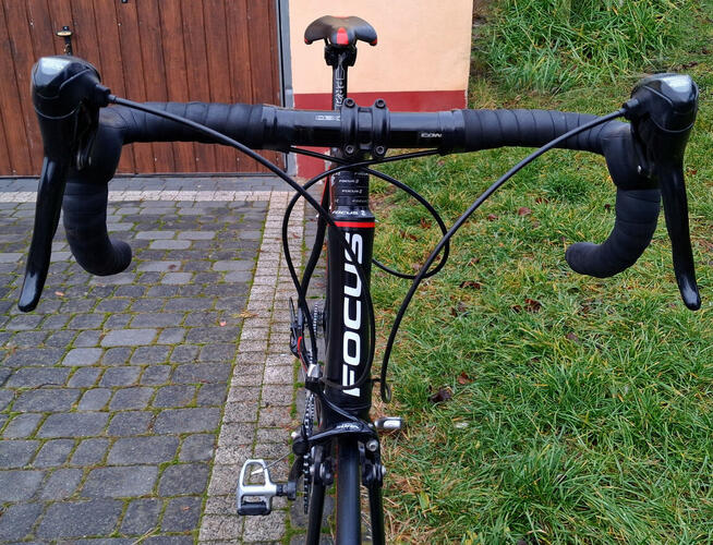 Duży rower szosowy Focus Culebro Koła 28 Shimano