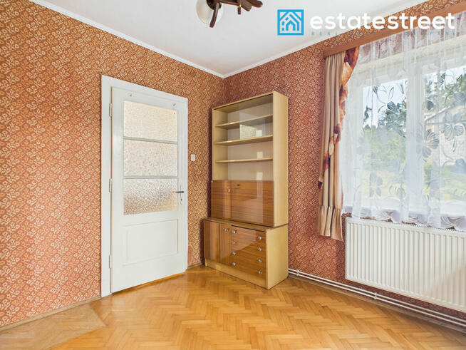 Dom z przyjemnym otoczeniem - Krosno, ul. Wiejska